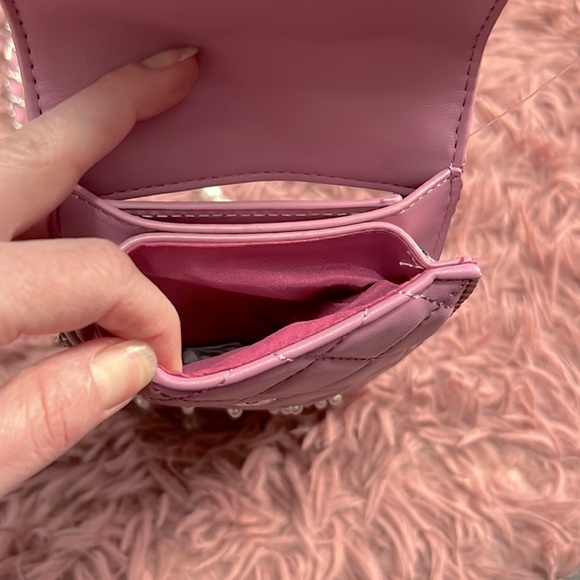 Badgley Mischka NWT crossbody bag phone case - Picture 3 of 5